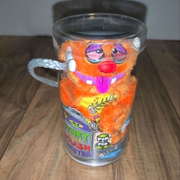 Stinky Little Trash Monsters 2011 Jay at Play Grimy Pop n Flip 4 Inches - Picture 1 of 6